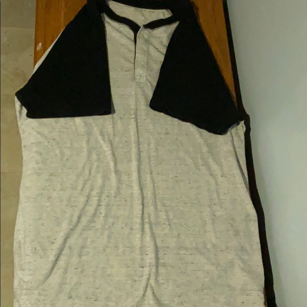 Button up tee - Picture 3 of 3